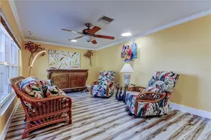 1821 Driftwood Cir N, Oldsmar, FL 34677 - Photo 20