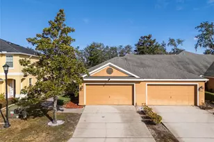 8707 Corinthian Way, New Port Richey, FL 34654 - Photo 2