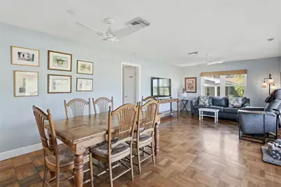 2308 Fairway Avenue S, Saint Petersburg, FL 33712 - Photo 4