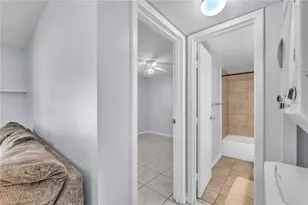 801 Russell Ln, Brandon, FL 33510 - Photo 12