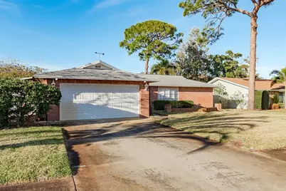 1408 Garden Avenue, Tarpon Springs, FL 34689 - Photo 2