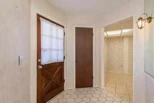 1408 Garden Ave, Tarpon Springs, FL 34689 - Photo 4