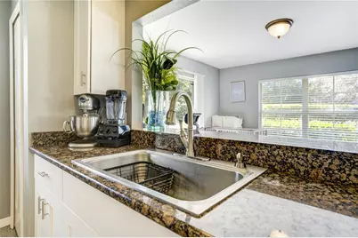 9550 Charlesberg Drive, Tampa, FL 33635 - Photo 16