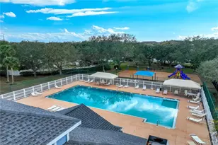 9550 Charlesberg Dr, Tampa, FL 33635 - Photo 10