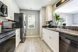 9550 Charlesberg Dr, Tampa, FL 33635 - Photo 16