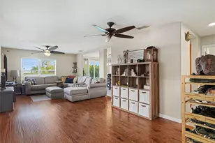 7136 Chatum Light Run, Bradenton, FL 34212 - Photo 6