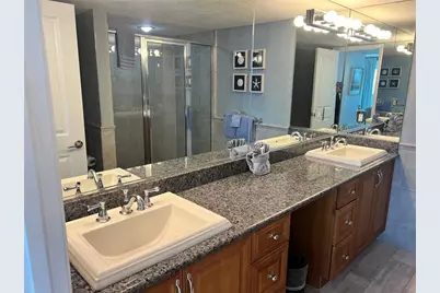 1001 Point Of Rocks Road #611, Sarasota, FL 34242 - Photo 18