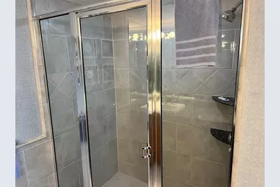 1001 Point Of Rocks Road #611, Sarasota, FL 34242 - Photo 16