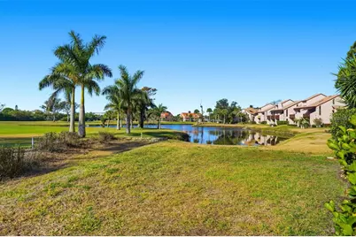 1310 Pelican Creek Crossing, Saint Petersburg, FL 33707 - Photo 30