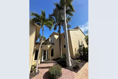 487 Pinellas Bayway S #107, Tierra Verde, FL 33715 - Photo 4