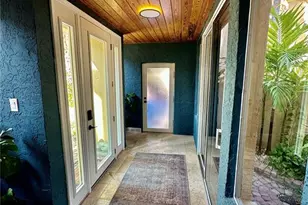 487 Pinellas Bayway S, Tierra Verde, FL 33715 - Photo 6