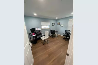 5741 9th Avenue N, Saint Petersburg, FL 33710 - Photo 6