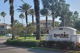 834 Tremont Greens Ln, Sun City Center, FL 33573 - Photo 22