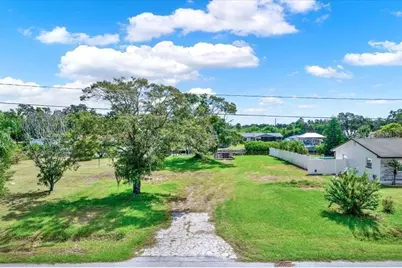 9924 Peninsular Drive, Gibsonton, FL 33534 - Photo 2