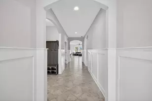 11427 Emerald Shore Dr, Riverview, FL 33579 - Photo 6