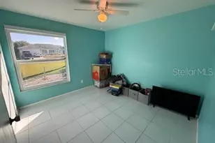 32 NE 13th Pl, Cape Coral, FL 33909 - Photo 8