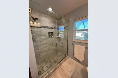 32 NE 13th Place, Cape Coral, FL 33909 - Photo 10