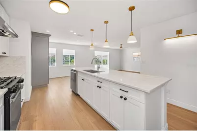 4320 Huntington Street NE, Saint Petersburg, FL 33703 - Photo 8