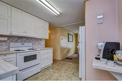 6128 Ridgewood Drive, Zephyrhills, FL 33542 - Photo 8