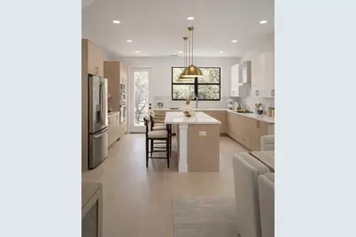 375 13th St N, Saint Petersburg, FL 33705 - Photo 10
