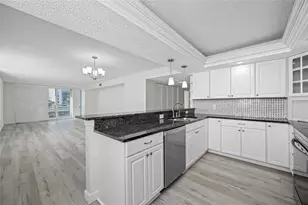 1430 Gulf Blvd, Clearwater Beach, FL 33767 - Photo 8