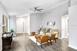 807 Cape Cod Cir, Valrico, FL 33594 - Photo 6