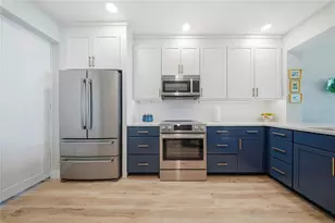 8021 Sailboat Key Blvd S, Saint Pete Beach, FL 33707 - Photo 12