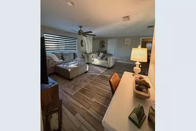 7440 1st Street N, Saint Petersburg, FL 33702 - Photo 10