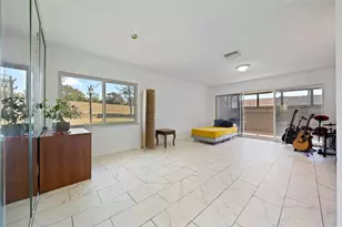 2484 Laurelwood Dr, Clearwater, FL 33763 - Photo 12