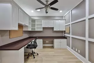 2203 Oakley Green Dr, Sun City Center, FL 33573 - Photo 18