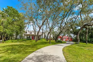 653 Old East Lake Rd, Tarpon Springs, FL 34688 - Photo 2