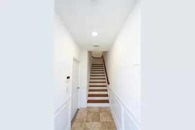 4639 Overlook Drive NE, Saint Petersburg, FL 33703 - Photo 4