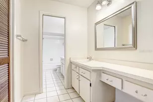 1328 Corner Oaks Dr, Brandon, FL 33510 - Photo 14