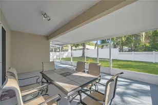 17115 Falconridge Rd, Lithia, FL 33547 - Photo 24