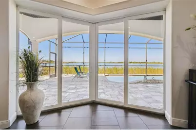 3215 Gulf City Road, Ruskin, FL 33570 - Photo 14