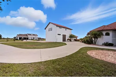 3215 Gulf City Road, Ruskin, FL 33570 - Photo 86