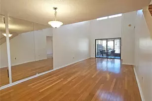 10488 St Tropez Pl, Tampa, FL 33615 - Photo 6