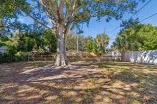 1001 Hull St S, Gulfport, FL 33707 - Photo 20