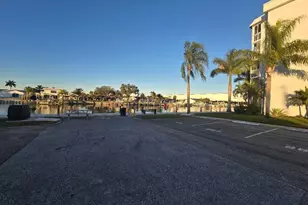4908 38th Way S, Saint Petersburg, FL 33711 - Photo 38