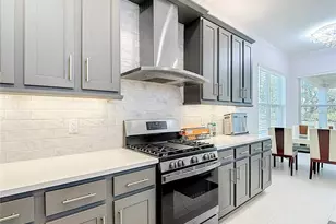 32676 Tree of Life Ave, Wesley Chapel, FL 33543 - Photo 18