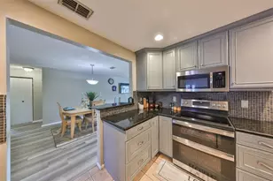 12341 79th Pl, Seminole, FL 33772 - Photo 16
