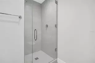 275 1st Ave S, Saint Petersburg, FL 33701 - Photo 38