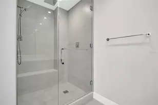 275 1st Ave S, Saint Petersburg, FL 33701 - Photo 28