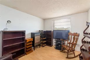 6809 Twelve Oaks Blvd, Tampa, FL 33634 - Photo 28