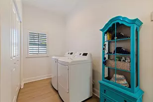 6318 31st St S, Saint Petersburg, FL 33712 - Photo 32