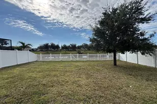 12377 Streambed Dr, Riverview, FL 33579 - Photo 36