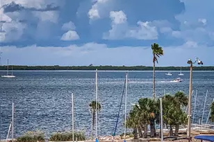 632 Edgewater Dr, Dunedin, FL 34698 - Photo 10