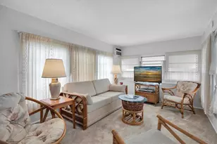 7801 34th Ave N, Saint Petersburg, FL 33710 - Photo 4