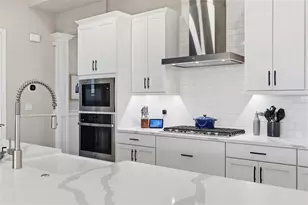 5989 Golden Nettle Dr, Apollo Beach, FL 33572 - Photo 10