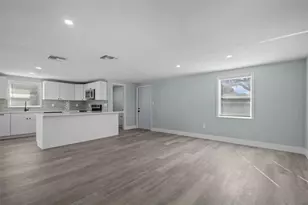 1682 Wilmar Ave, Tarpon Springs, FL 34689 - Photo 12